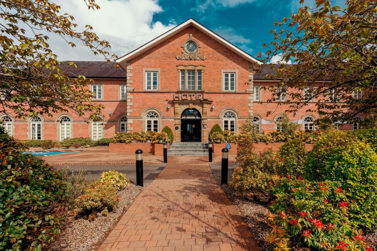 Cavan Crystal Hotel Екстериор снимка