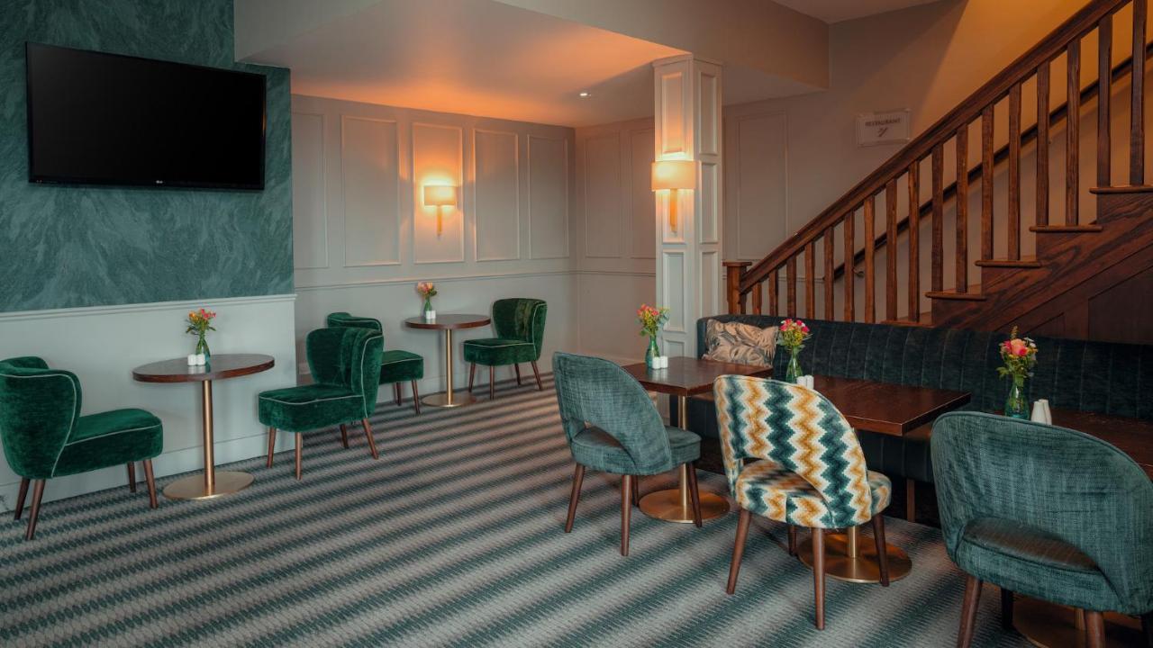 Cavan Crystal Hotel Екстериор снимка