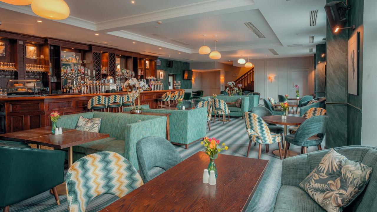 Cavan Crystal Hotel Екстериор снимка
