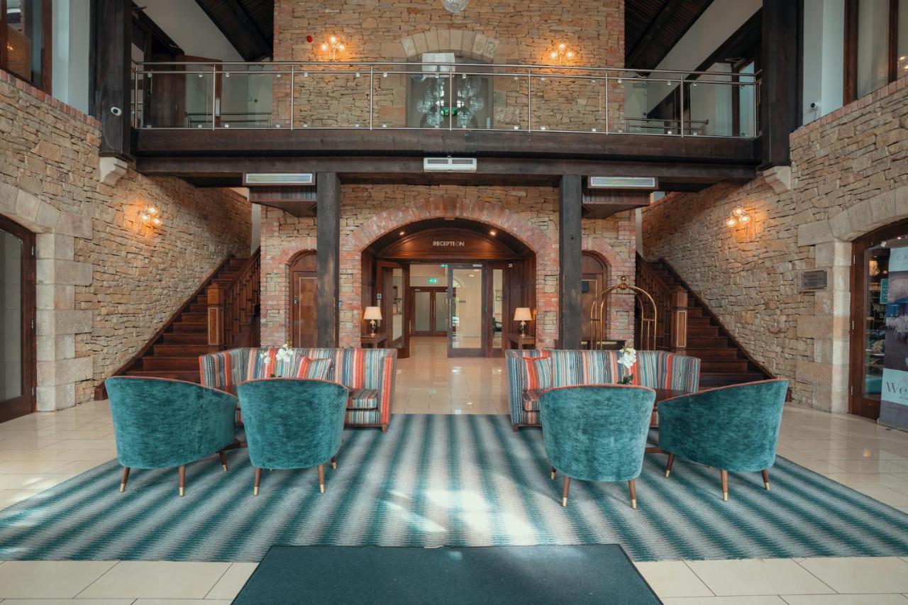 Cavan Crystal Hotel Екстериор снимка