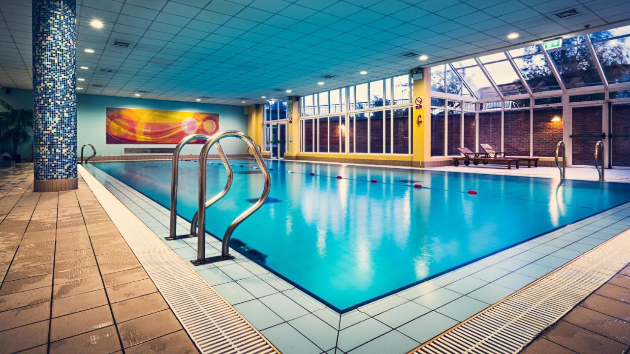 Cavan Crystal Hotel Екстериор снимка